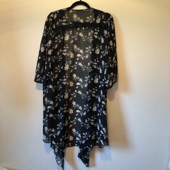 EUC Emory Park Size L Landy Crochet Trim Open Front Woven Kimono - Picture 2 of 6